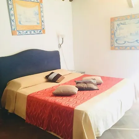 Roman Charme House Апартаменты Рим
