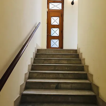 Roman Charme House Апартаменты